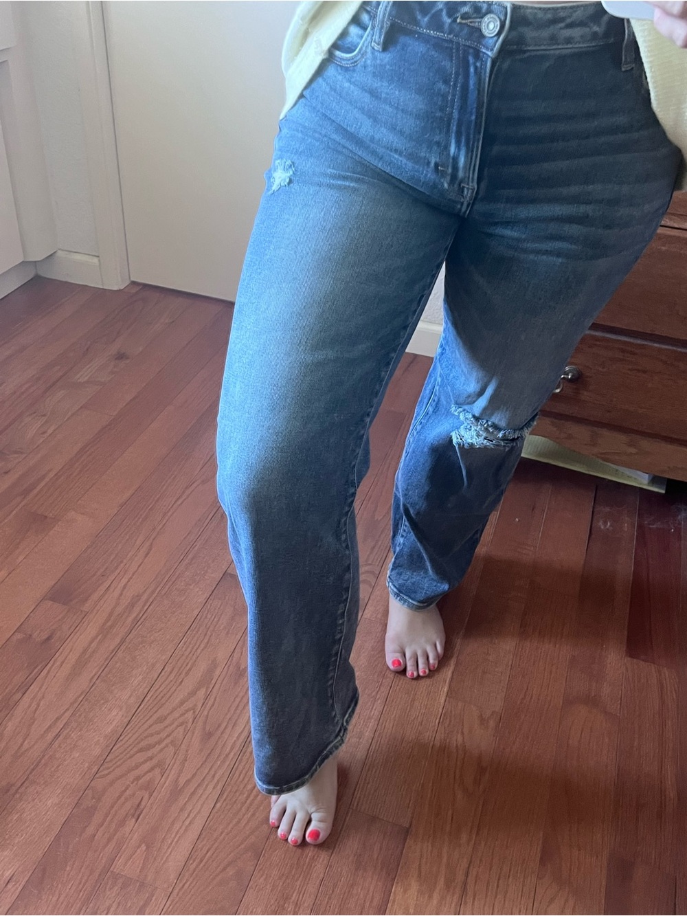 Hidden Straight-Leg Distressed Jeans - NWOT - Picture 12 of 12
